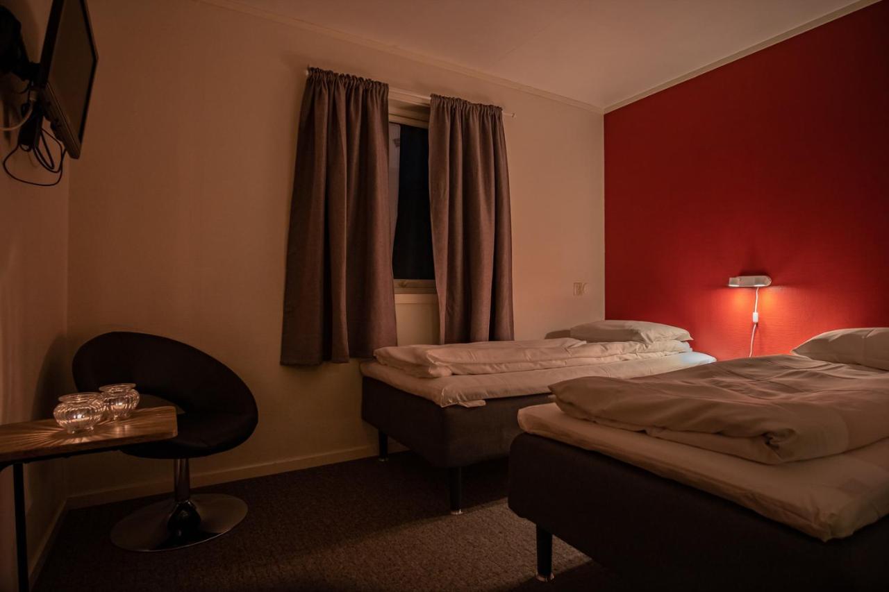 Skagi Bed & Lodge Skaland Extérieur photo